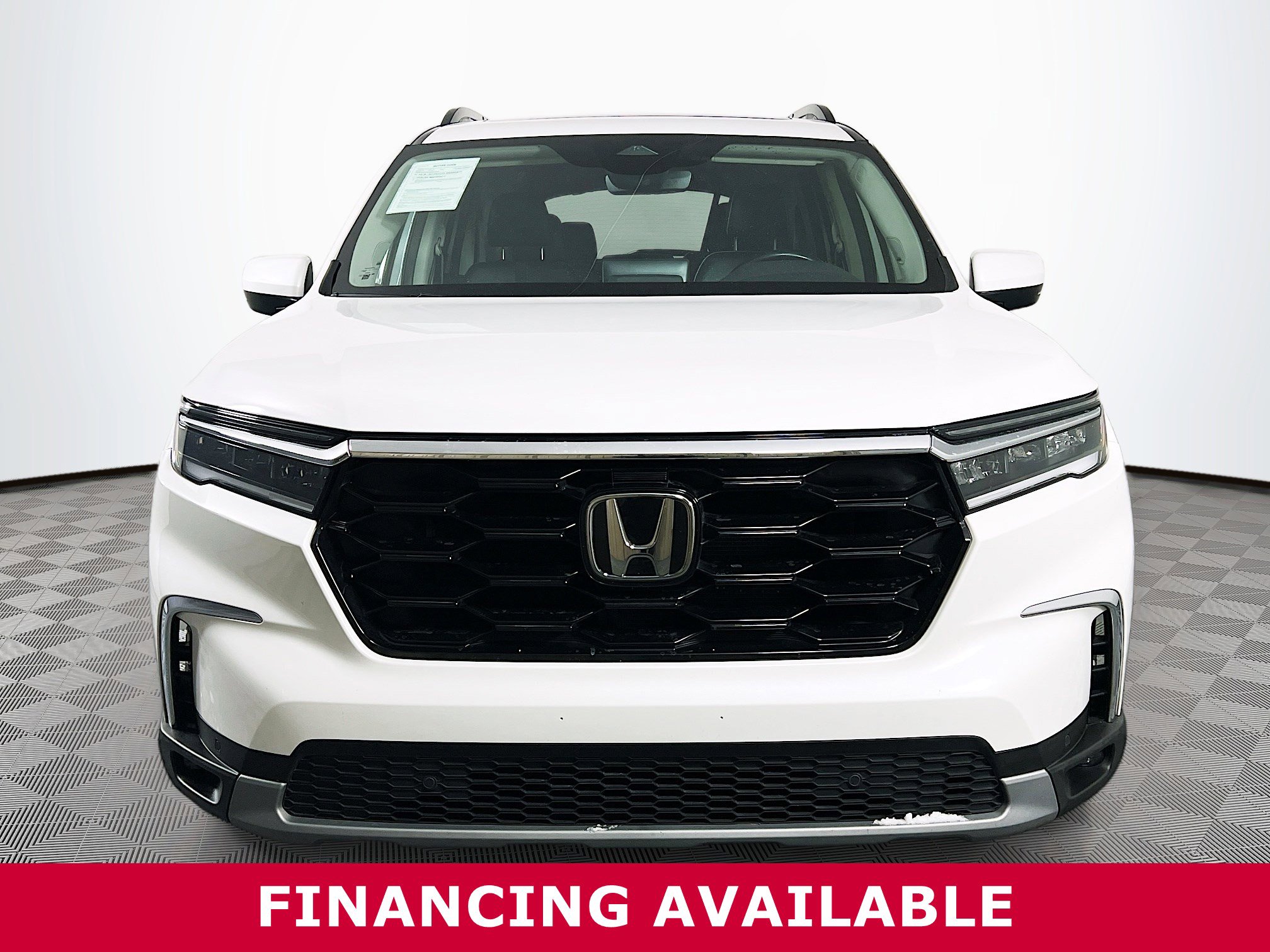 Used 2023 Honda Pilot Touring image 28