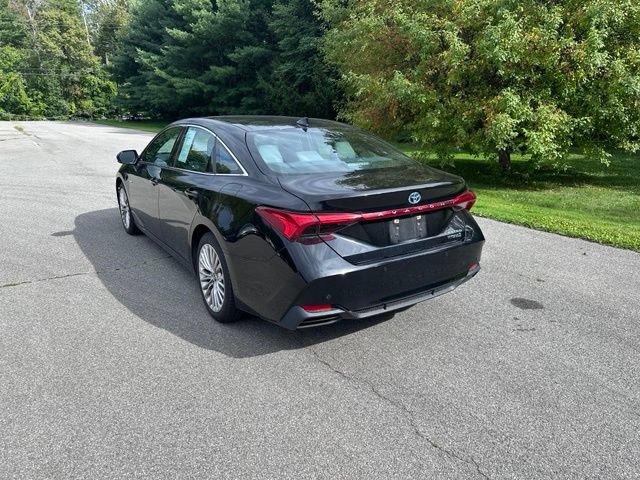 Used 2021 Toyota Avalon Limited w/ Advanced Safety Package FWD image 5