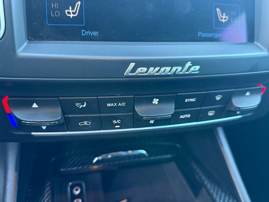 Used 2017 Maserati Levante S AWD/4WD image 24