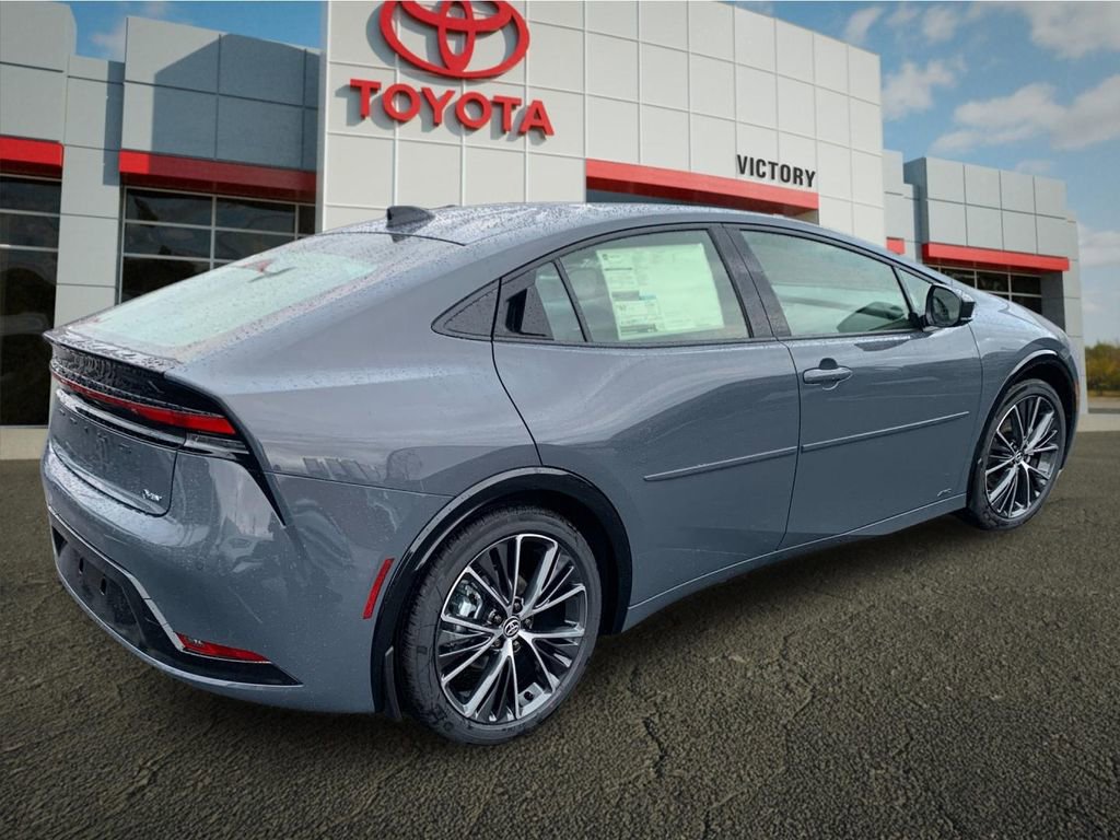 New 2026 Toyota Prius XLE AWD/4WD image 3