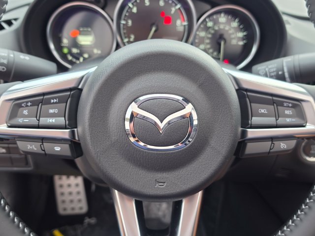 New 2026 MAZDA MX-5 Miata Club w/ Interior Package RWD image 25