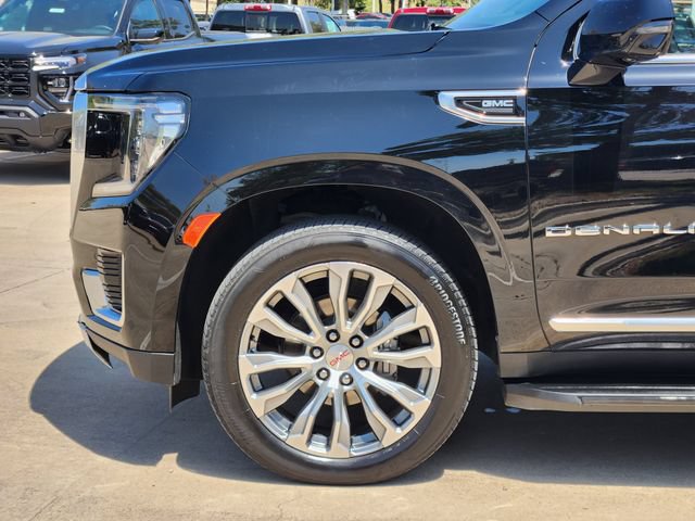 Used 2023 GMC Yukon Denali w/ LPO, Floor Liner Package AWD/4WD image 8