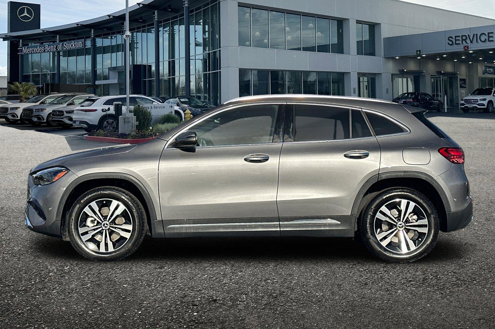 Used 2025 Mercedes-Benz GLA 250 4MATIC image 7