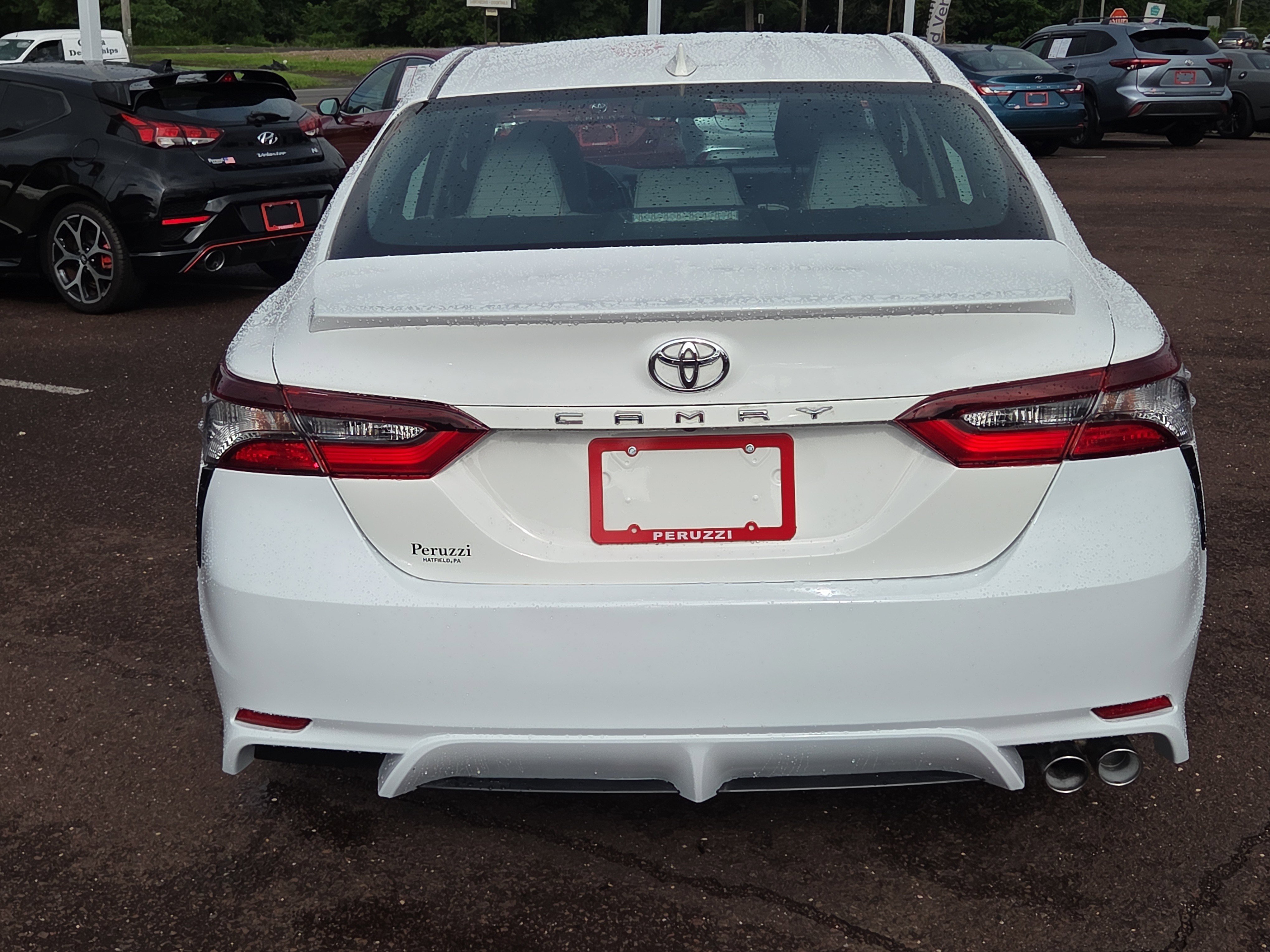 Certified 2021 Toyota Camry SE image 4