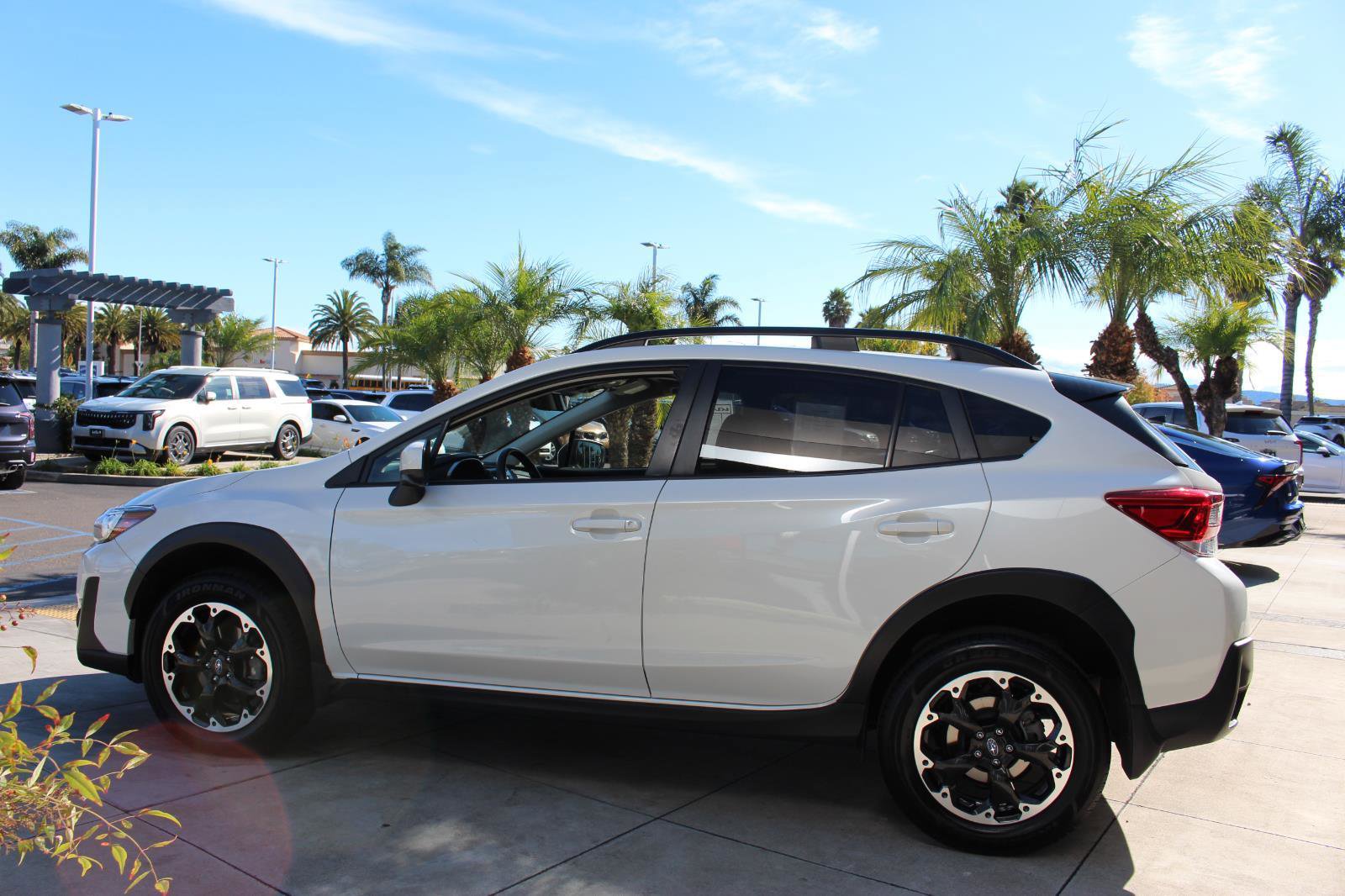 Used 2022 Subaru Crosstrek 2.0i Premium w/ Popular Package #4 image 6