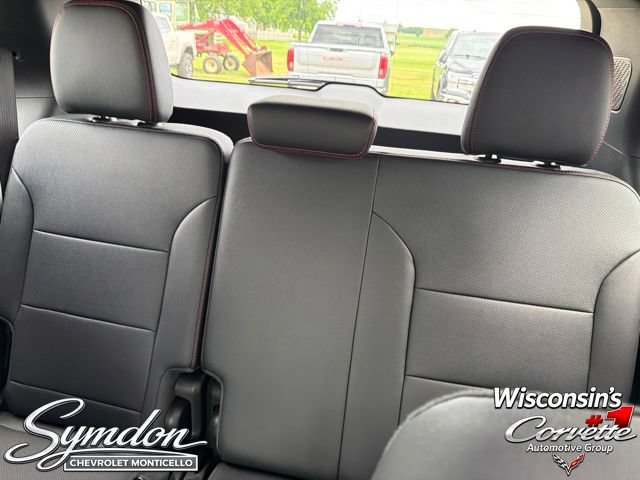 Used 2025 Chevrolet Traverse Z71 w/ LPO, Illumination Package AWD/4WD image 20