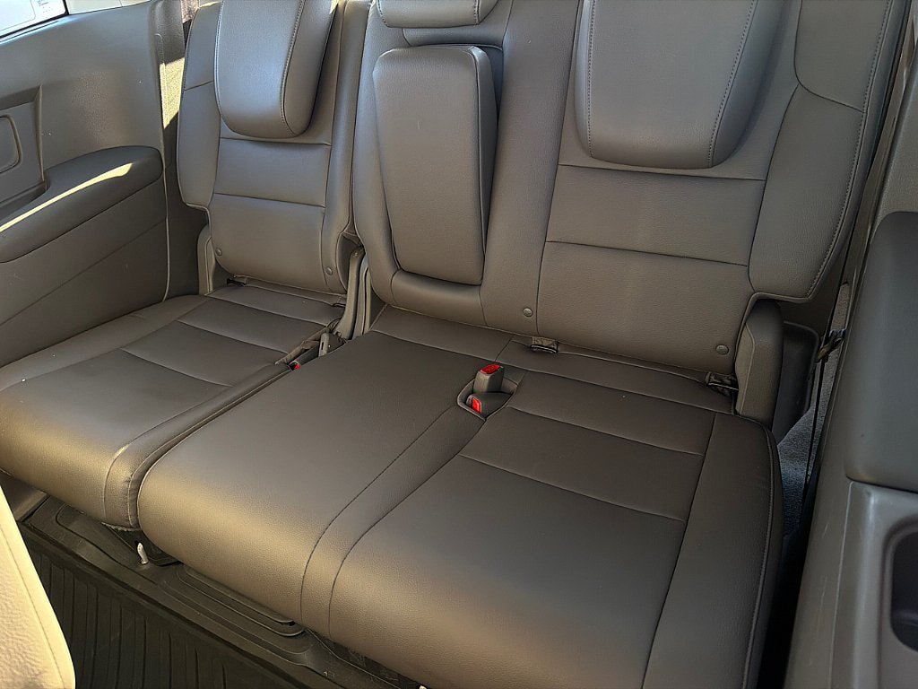 Used 2014 Honda Odyssey Touring Elite image 13