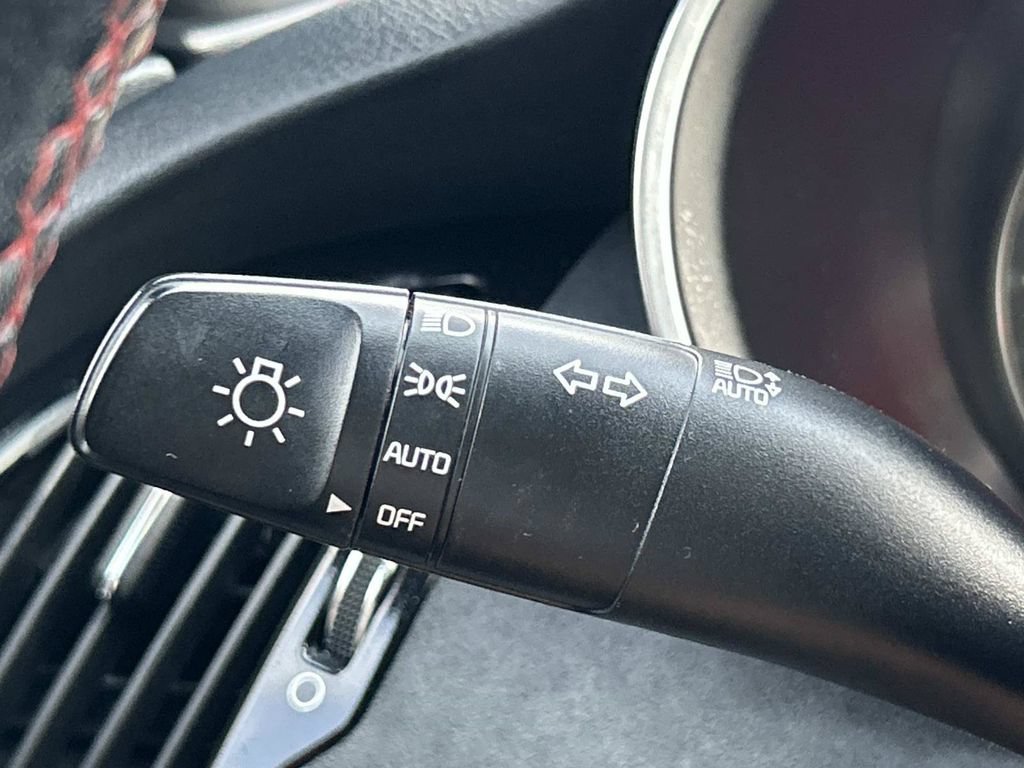 Used 2023 Kia Stinger GT2 AWD/4WD image 35