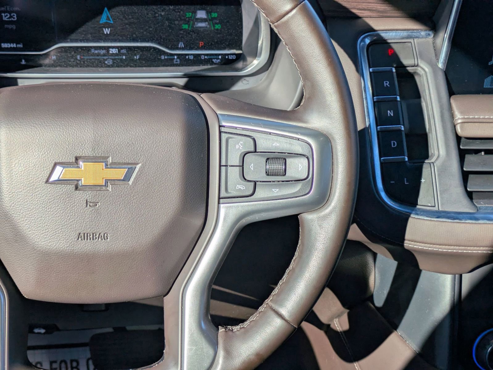 Used 2023 Chevrolet Suburban LT image 21