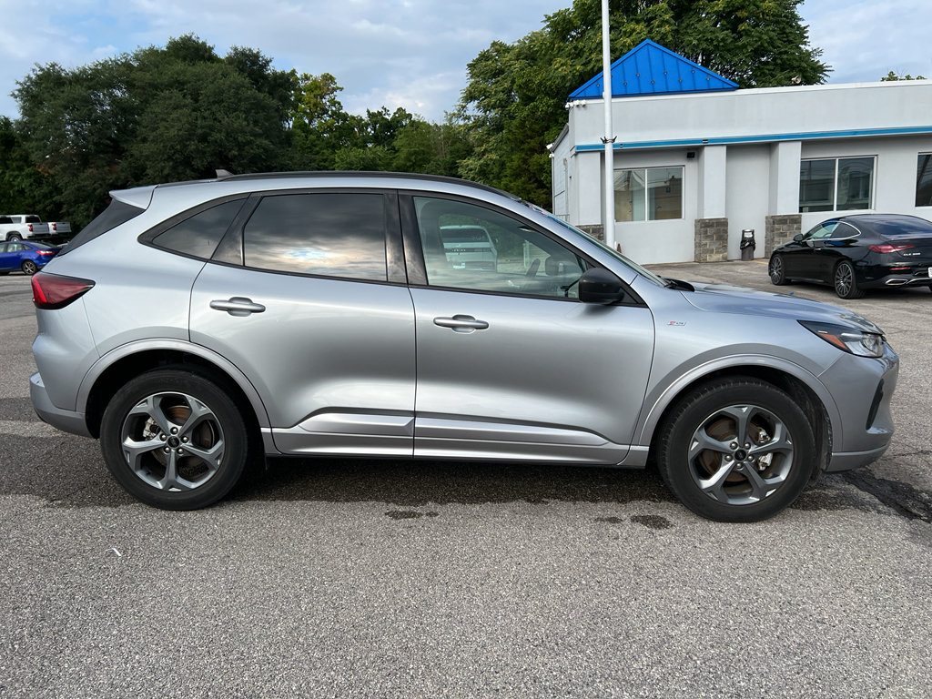 Used 2024 Ford Escape ST-Line AWD/4WD image 7