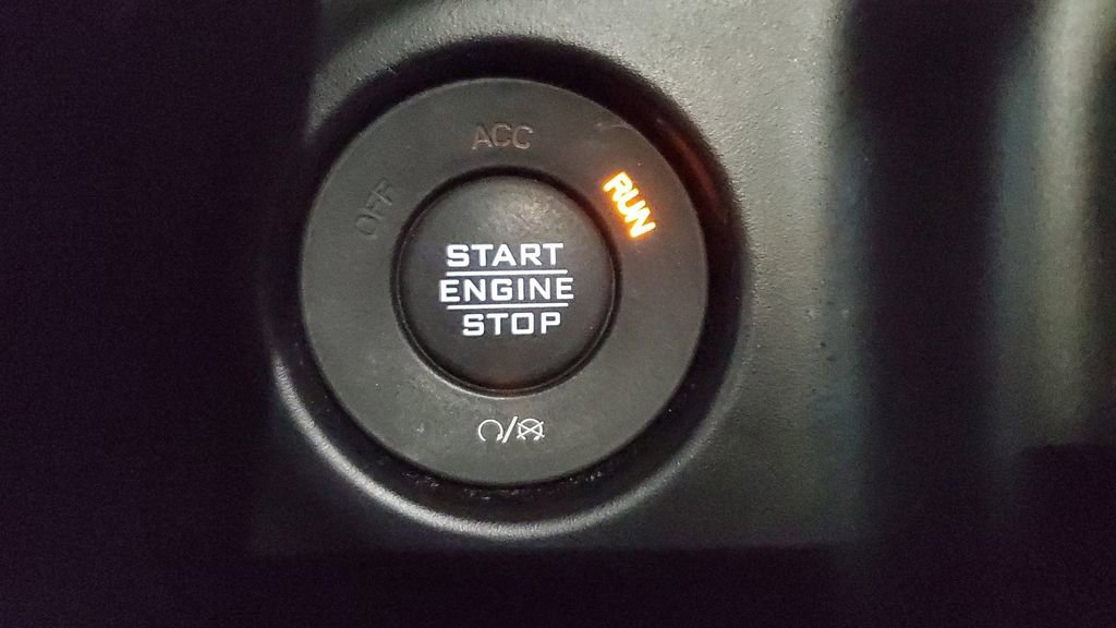 Used 2022 Jeep Wrangler Sport S image 26