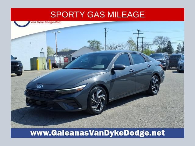 Used 2024 Hyundai Elantra SEL w/ Convenience Package FWD image 1