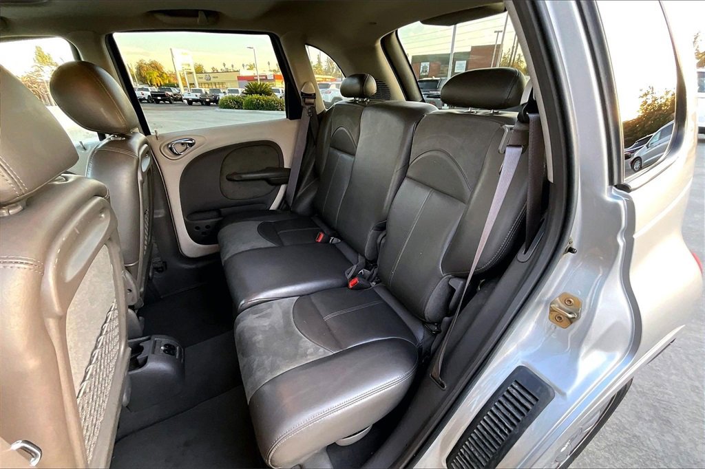 Used 2002 Chrysler PT Cruiser Limited image 18