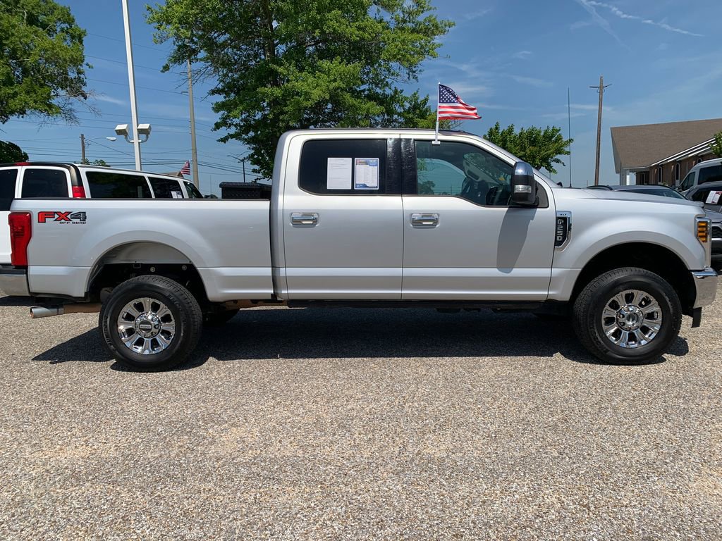 Used 2018 Ford F250 XLT w/ XLT Premium Package AWD/4WD image 2
