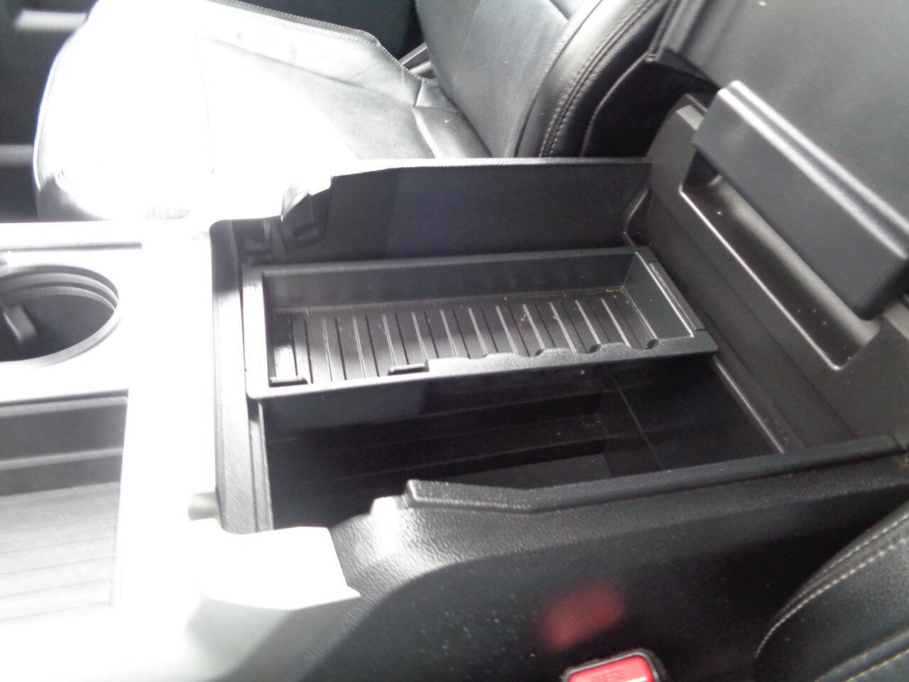 Used 2017 Ford F250 Lariat w/ Chrome Package image 76