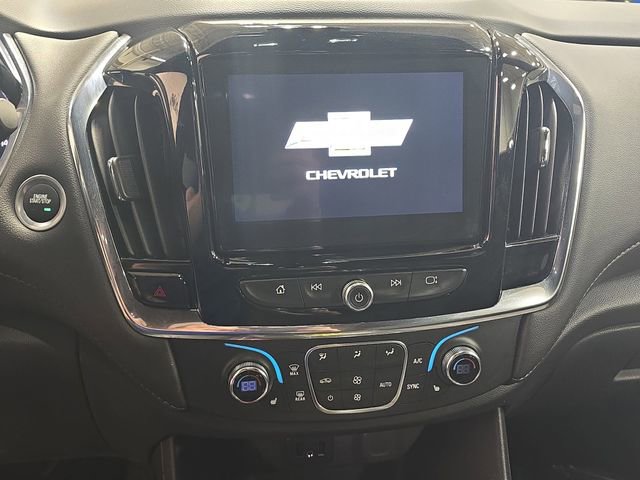 Used 2023 Chevrolet Traverse LT w/ Rear Camera Mirror Package image 25