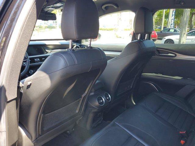 Used 2018 Alfa Romeo Stelvio Ti Sport AWD/4WD image 19