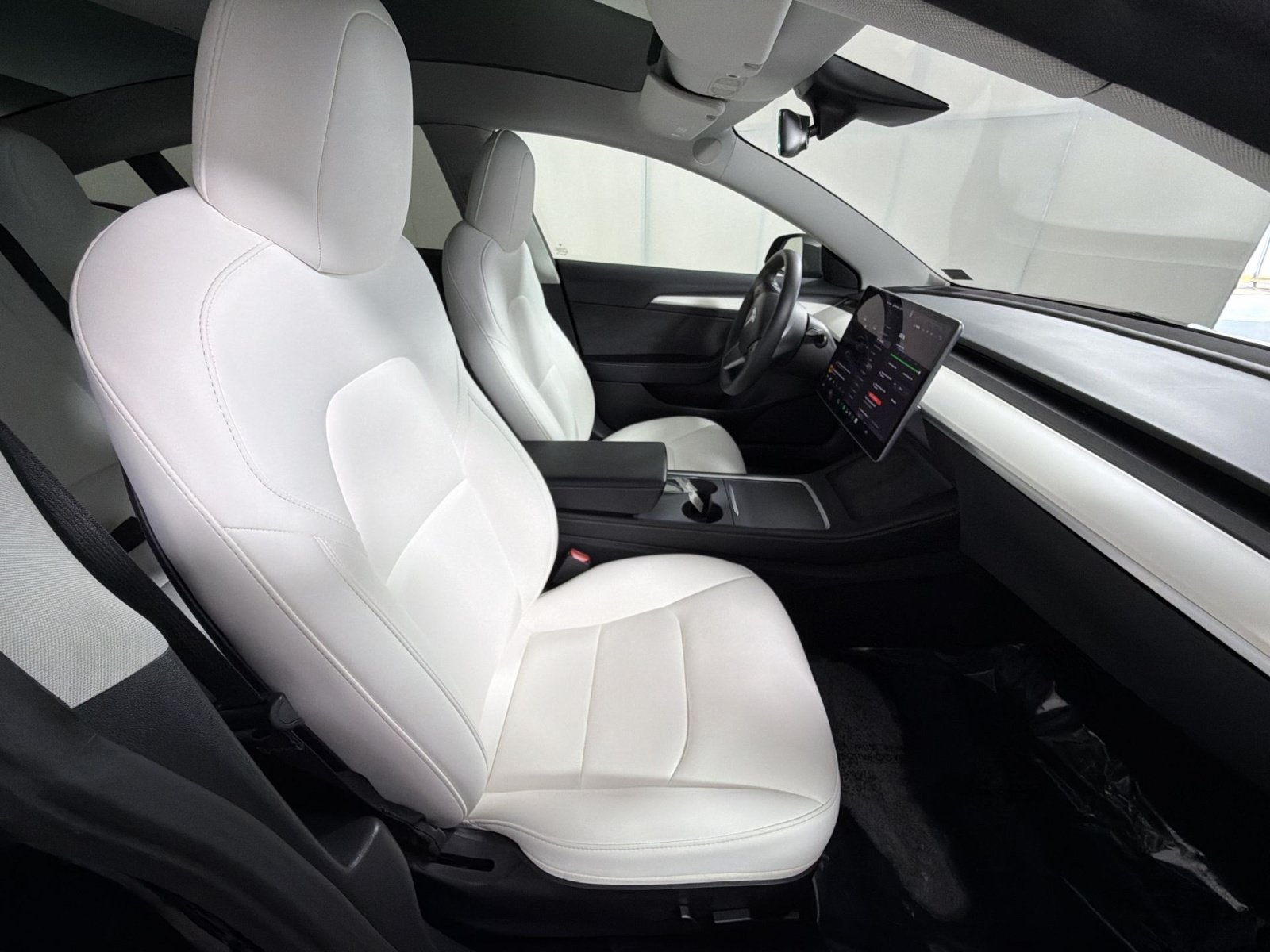 Used 2023 Tesla Model 3 Standard Range RWD image 27