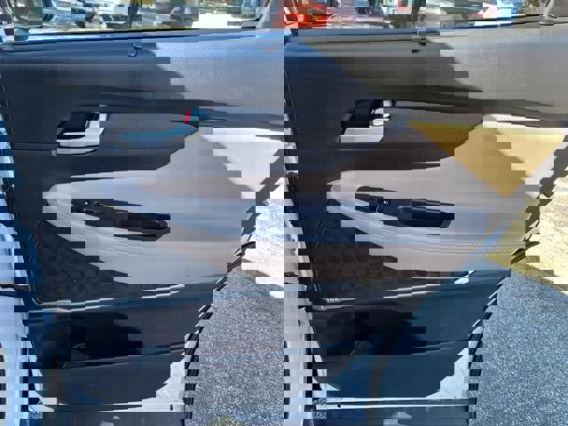 Used 2020 Hyundai Santa Fe Limited image 15