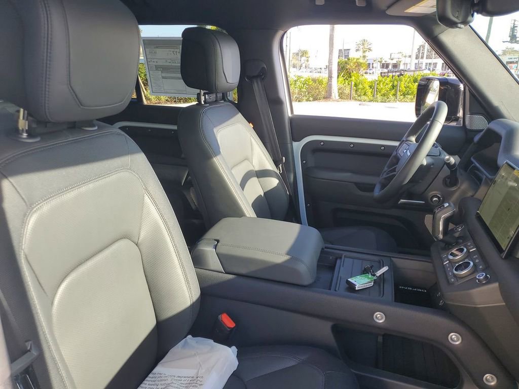 New 2024 Land Rover Defender 130 Outbound AWD/4WD image 19