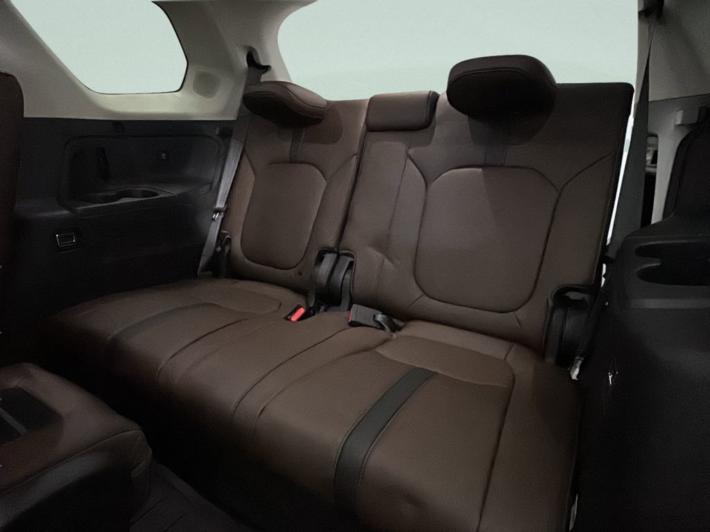 New 2026 Honda Pilot Touring image 15