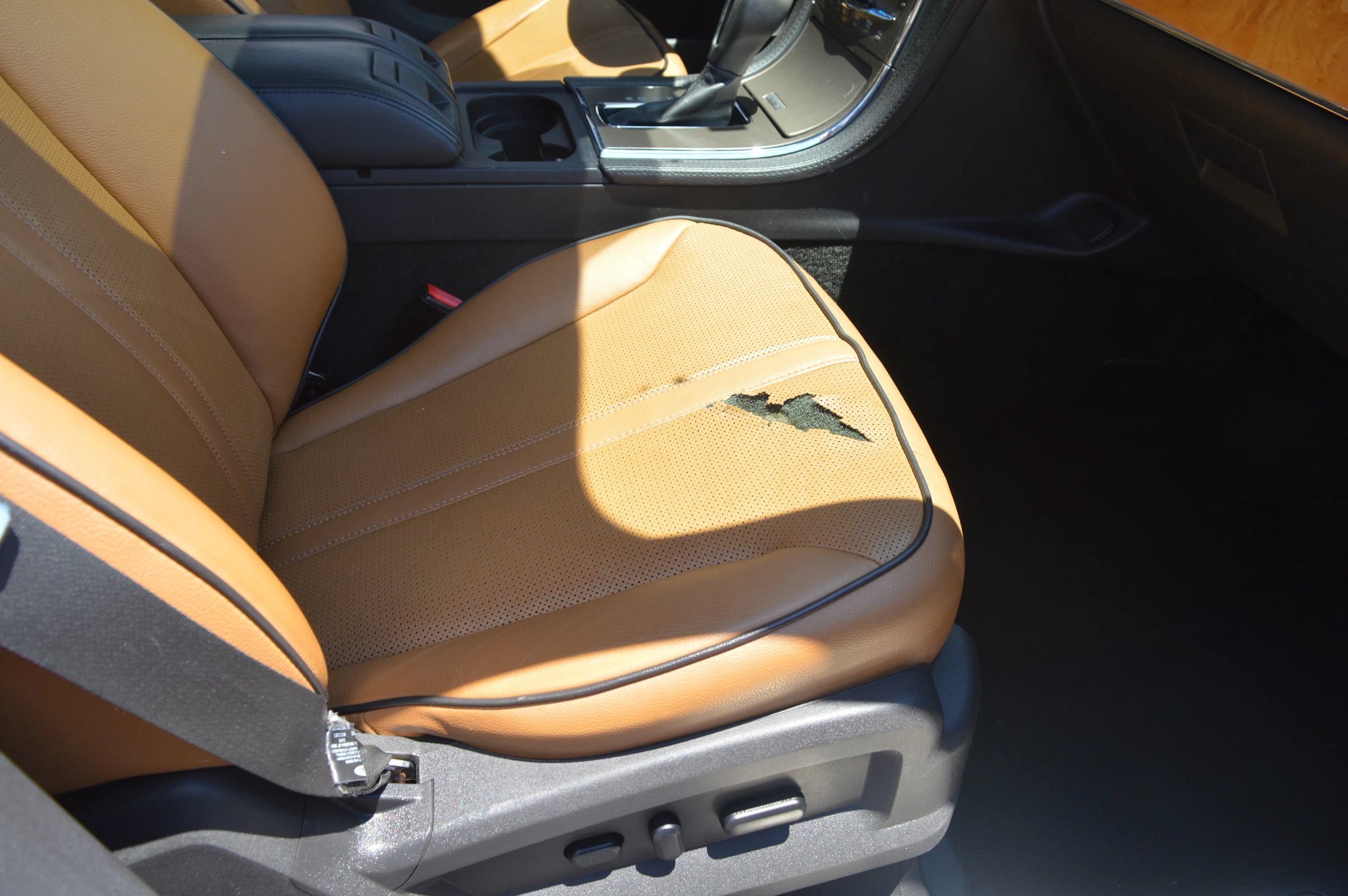 Used 2011 Lincoln MKX AWD w/ 102A Rapid Spec Order Code image 18