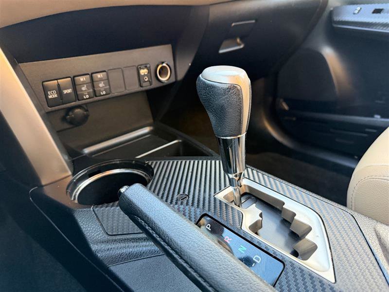 Used 2013 Toyota RAV4 Limited AWD/4WD image 20