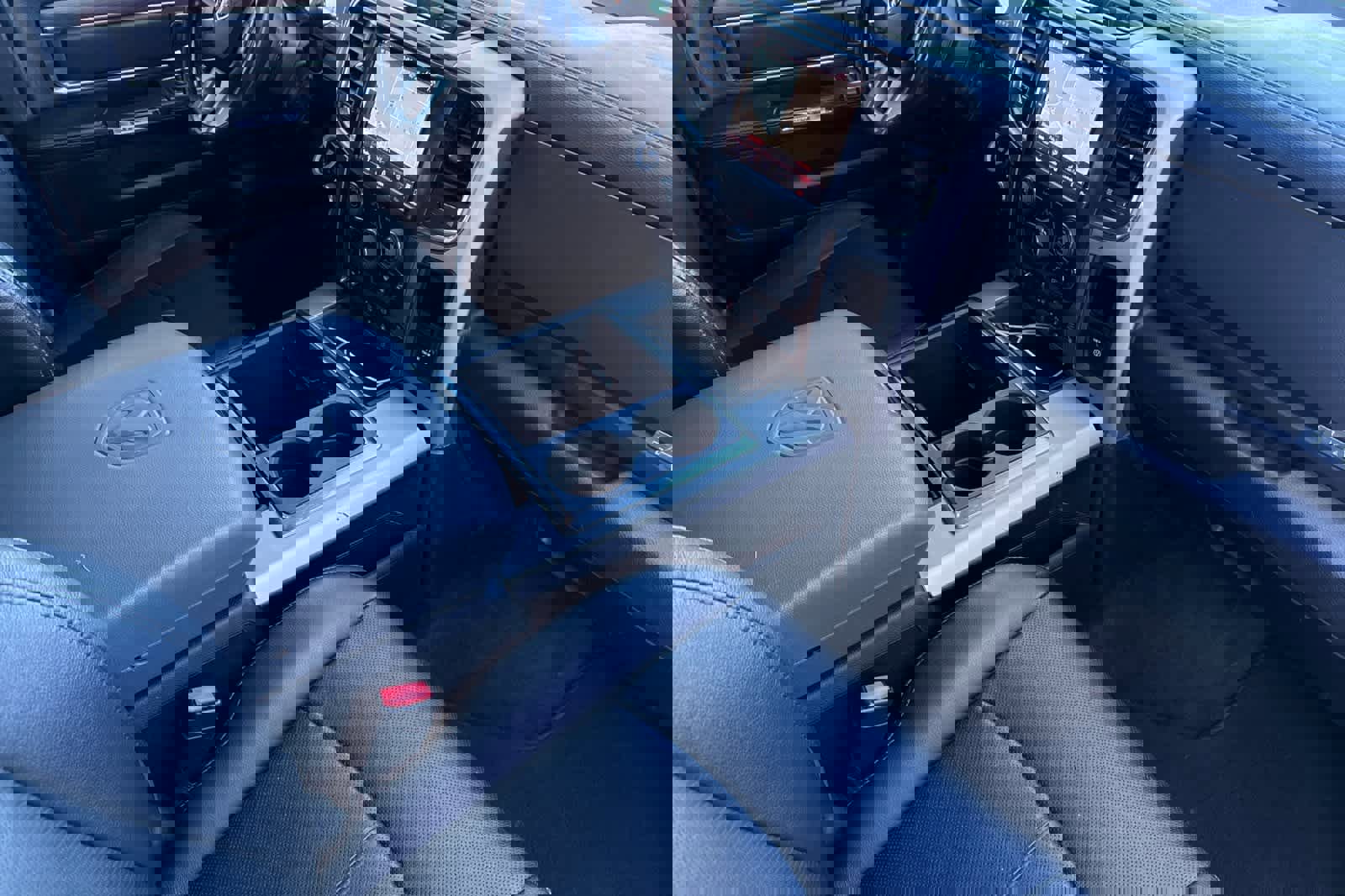 Used 2018 RAM 2500 Laramie image 16