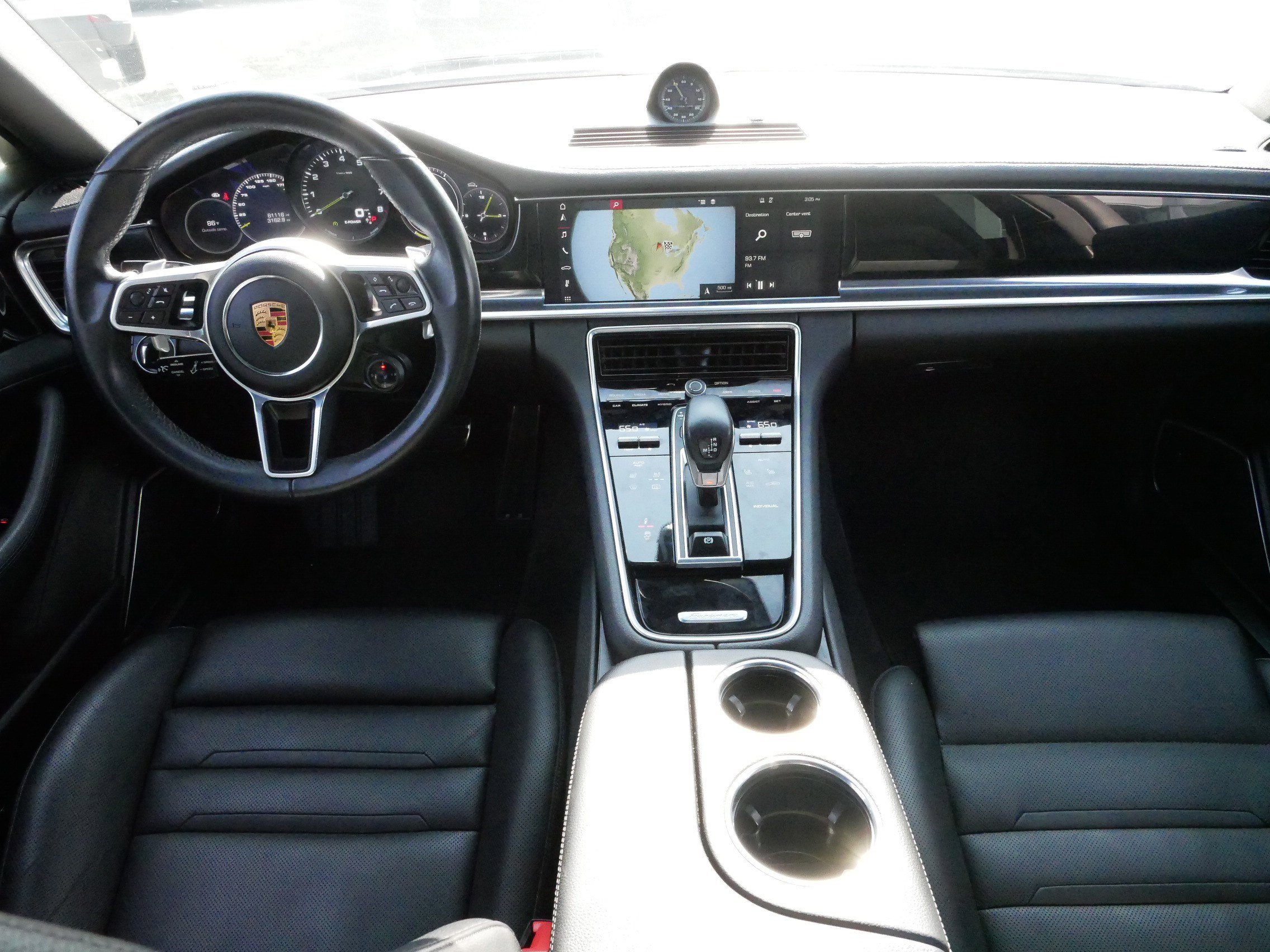 Used 2018 Porsche Panamera 4 image 10