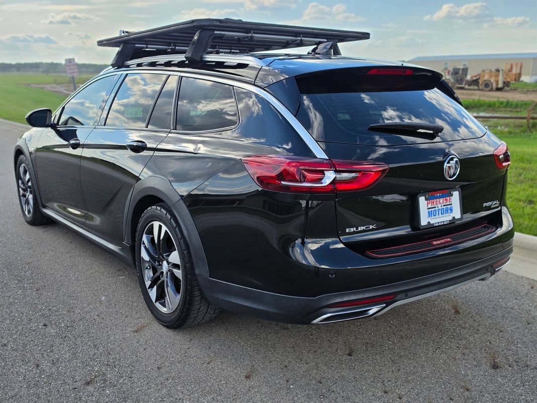 Used 2018 Buick Regal Preferred w/ Sights and Sounds Package AWD/4WD image 7