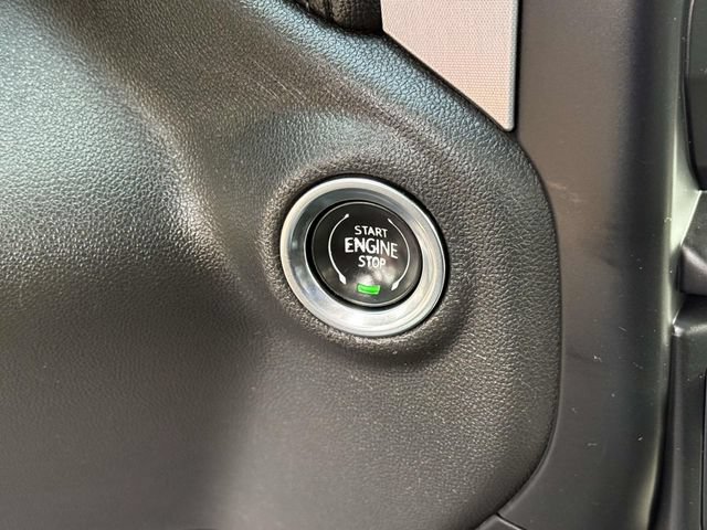 Used 2019 GMC Sierra 1500 SLT w/ Driver Alert Package I AWD/4WD image 19