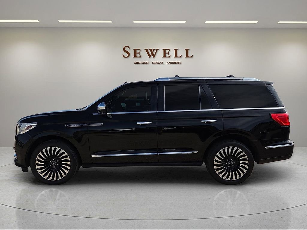 Used 2018 Lincoln Navigator Black Label w/ Cargo Package image 2