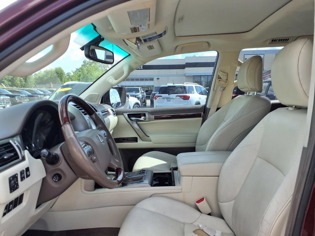 Used 2016 Lexus GX 460 w/ Premium Package AWD/4WD image 16
