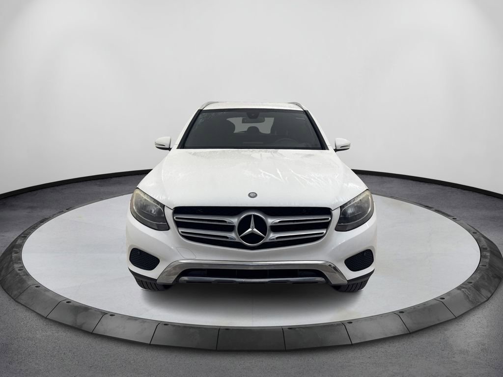 Used 2017 Mercedes-Benz GLC 300 image 2