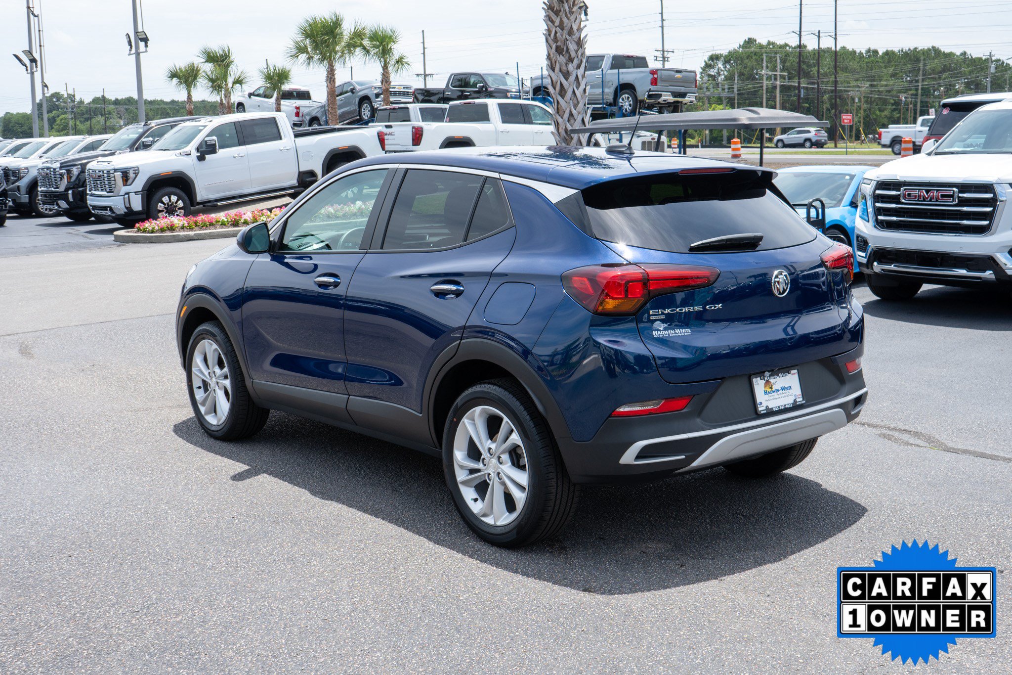 Used 2023 Buick Encore GX Preferred w/ Cold Weather Comfort Package AWD/4WD image 5