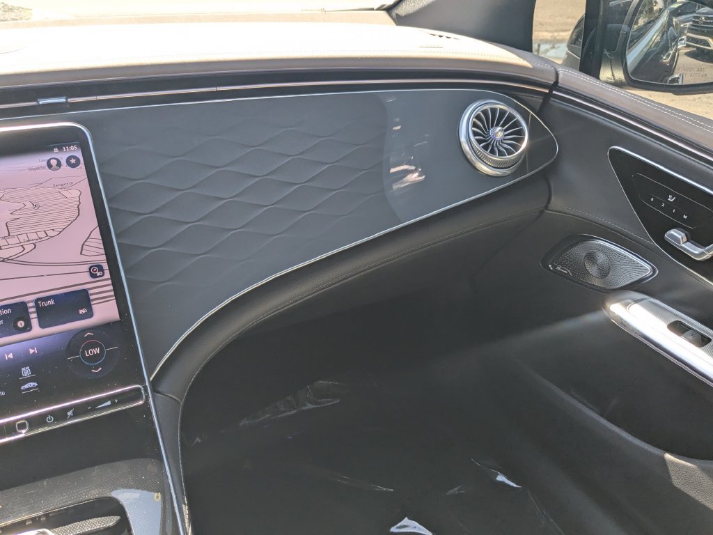Certified 2023 Mercedes-Benz EQE 500 4MATIC Sedan image 4
