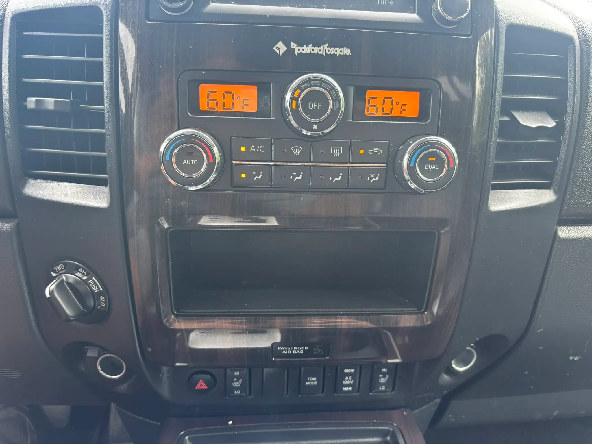 Used 2015 Nissan Titan SL w/ SL Heavy Metal Package AWD/4WD image 17