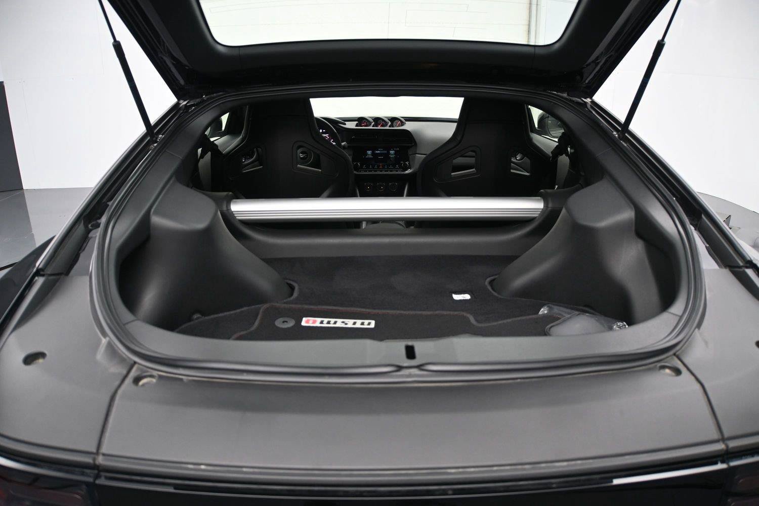 Certified 2024 Nissan Z NISMO w/ Floor Mat Package RWD image 24