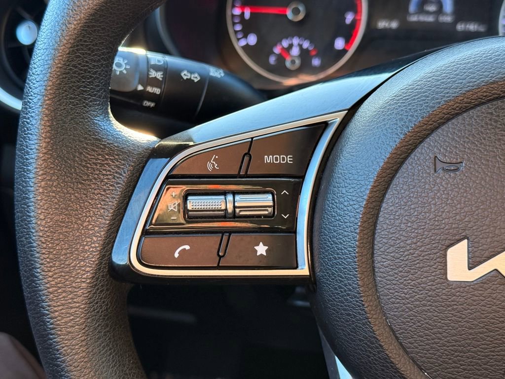 Used 2023 Kia Forte LXS image 27
