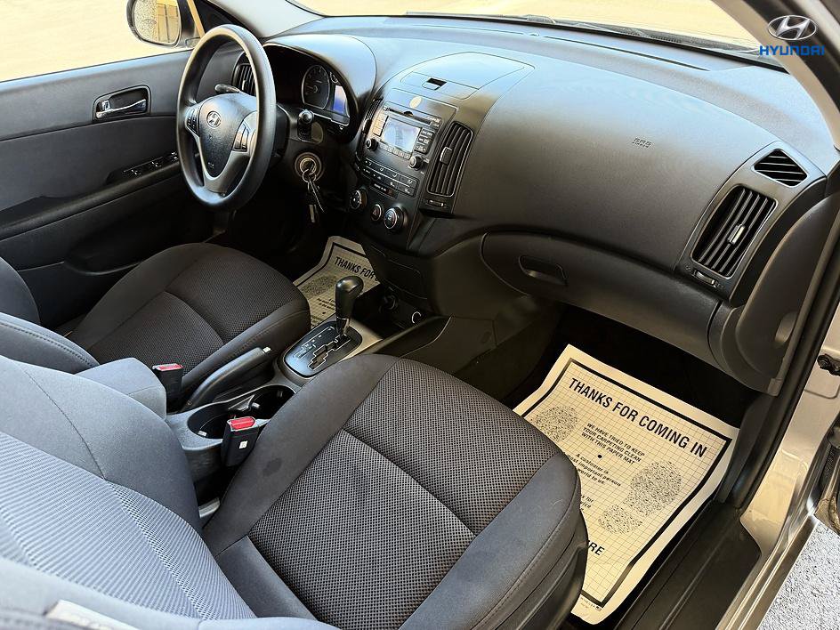 Used 2011 Hyundai Elantra w/ Popular Equipment Pkg 2 FWD image 12