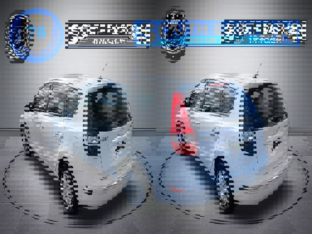 Used 2012 Hyundai Elantra GLS image 5