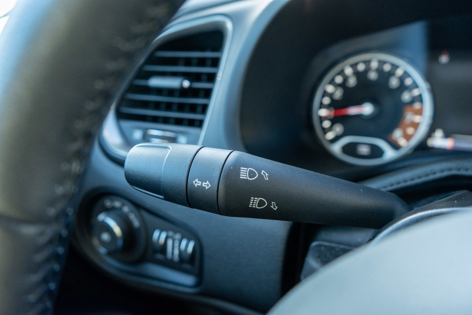 Used 2023 Jeep Renegade Limited w/ Limited Elite Group image 24