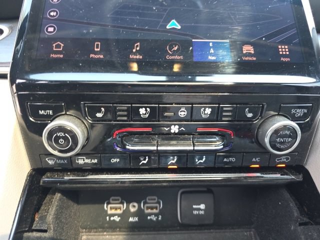 Used 2021 Jeep Grand Cherokee L Overland w/ Luxury Tech Group IV AWD/4WD image 21