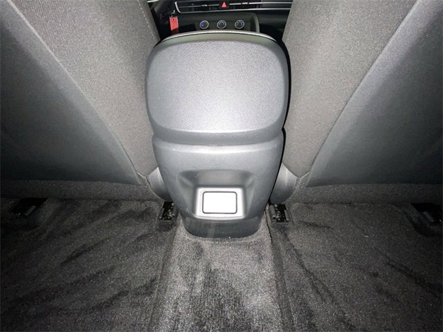 Certified 2025 Hyundai Elantra SE w/ Cargo Package image 27