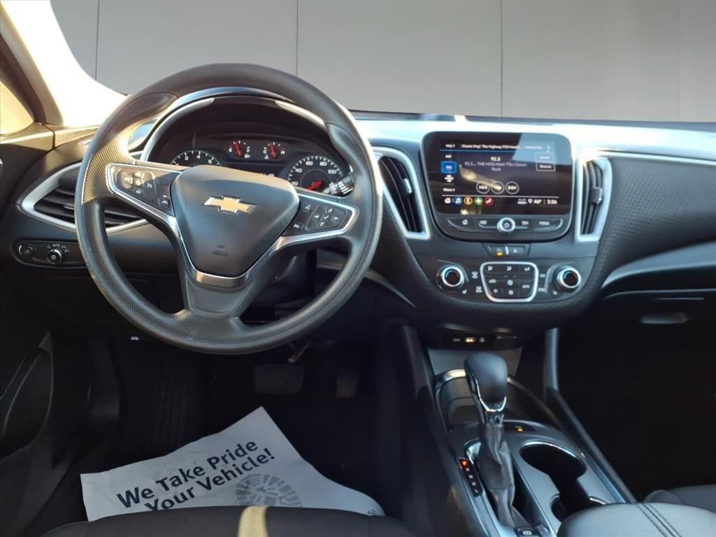 Used 2024 Chevrolet Malibu LT image 29