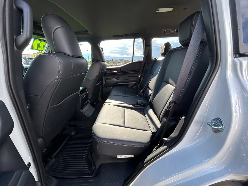 Used 2027 Toyota Land Cruiser AWD/4WD image 24