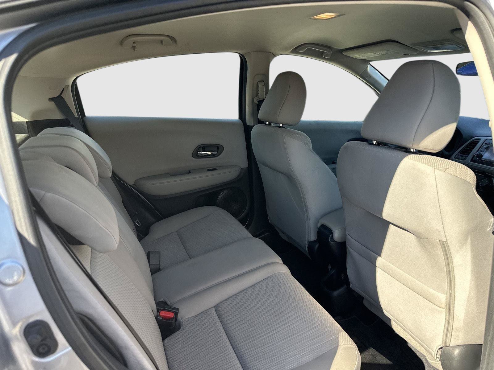 Used 2017 Honda HR-V LX image 33