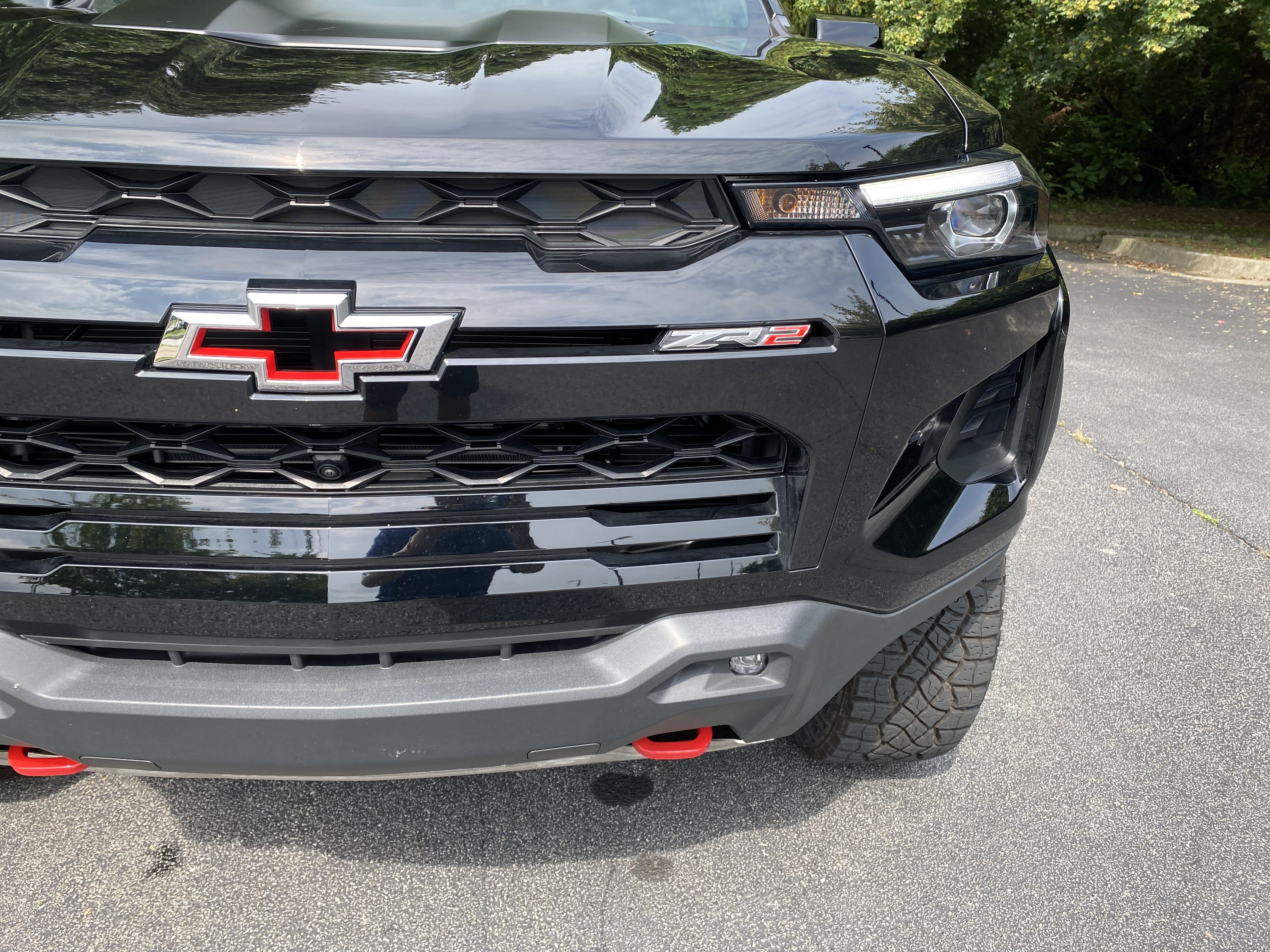 Used 2025 Chevrolet Colorado ZR2 w/ Technology Package AWD/4WD image 14