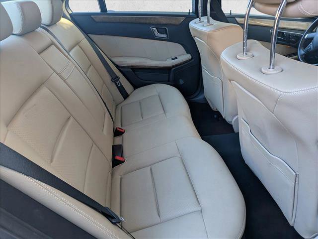 Used 2010 Mercedes-Benz E 350 Sedan image 19