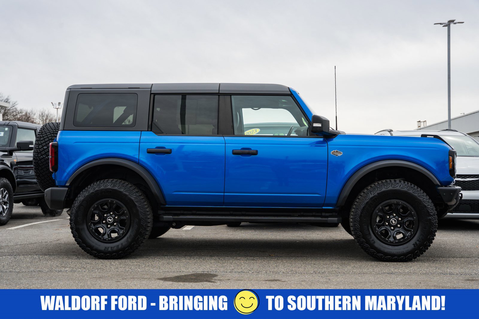 Used 2023 Ford Bronco Wildtrak image 3